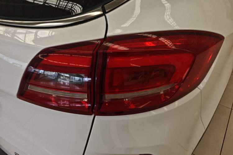 Used Bestune X80 2017 2.0L Manual Luxury Edition Right Rear Taillight