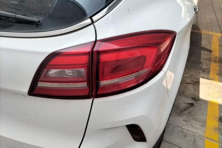 Used Bestune X80 2017 1.8T Automatic Luxury Model Right Rear Taillight