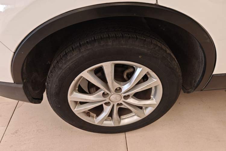 Used Bestune X80 2017 2.0L Manual Luxury Edition Right Rear Wheel Hub