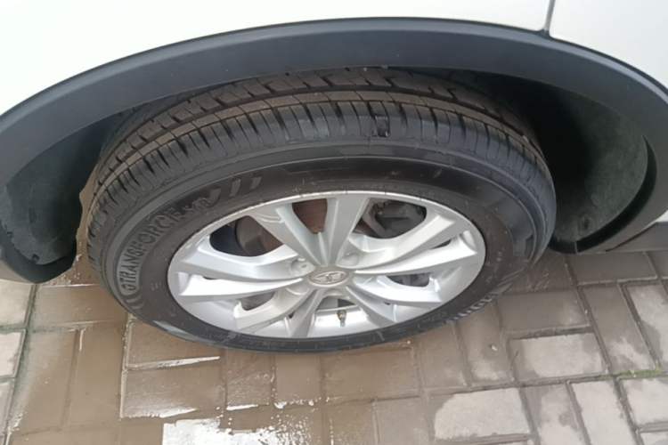 Used Bestune X80 2017 2.0L automatic Technology trim level Right Rear Wheel Hub
