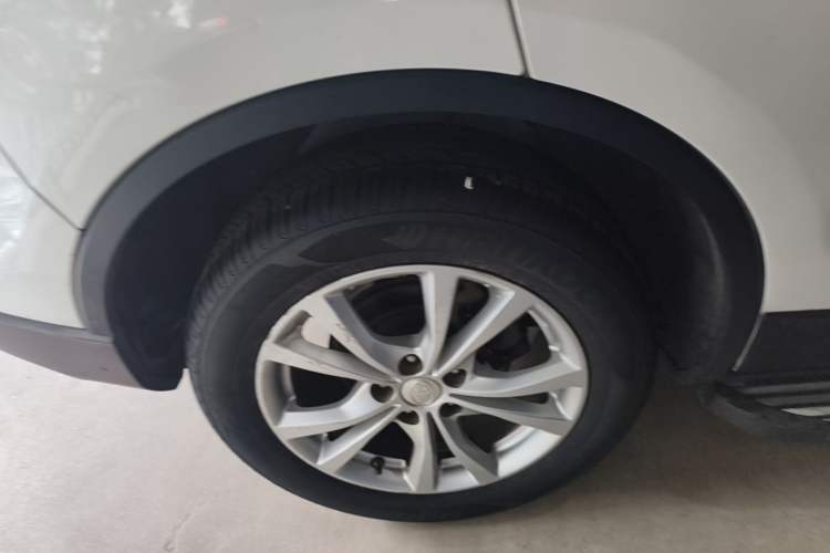 Used Bestune X80 2017 1.8T Automatic Luxury Model Right Rear Wheel Hub
