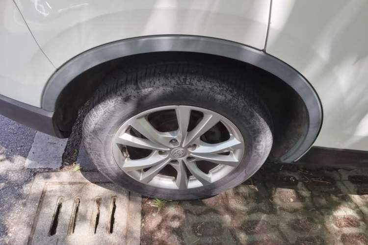 Used Bestune X80 2017 2.0L Automatic Elite Edition Right Rear Wheel Hub