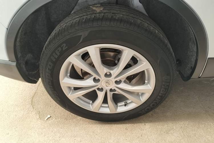Used Bestune X80 2017 1.8T Automatic Luxury Model Right Rear Wheel Hub