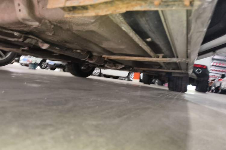 Used Bestune X80 2017 1.8T Automatic Luxury Model Right Side Sill