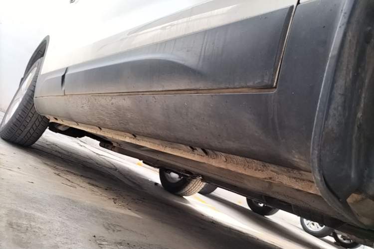 Used Bestune X80 2017 1.8T Automatic Luxury Model Right Side Sill