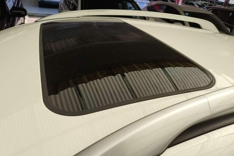 Used Bestune X80 2017 1.8T Automatic Luxury Model Roof