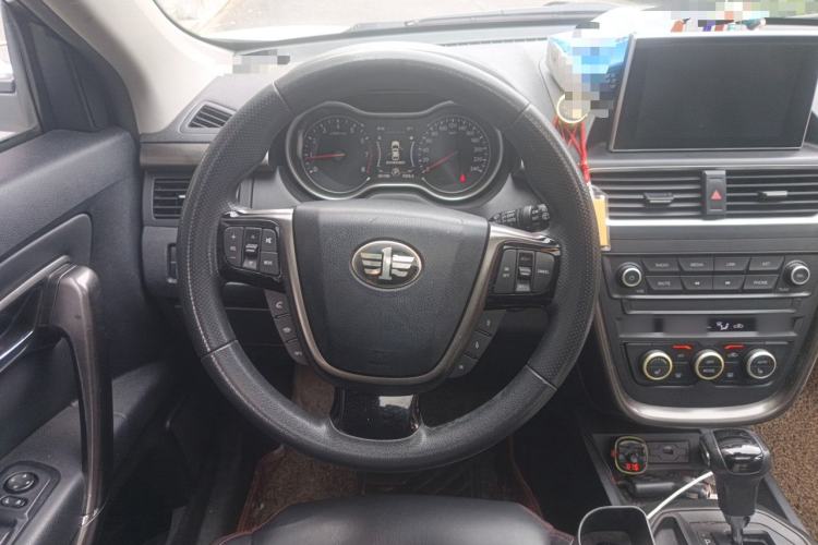 Used Bestune X80 2017 1.8T Automatic Luxury Model Steering Wheel