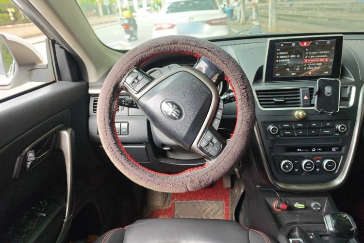 Used Bestune X80 2017 2.0L Automatic Elite Edition Steering Wheel