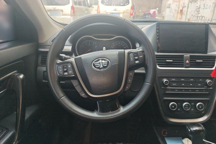 Used Bestune X80 2017 2.0L automatic Technology trim level Steering Wheel