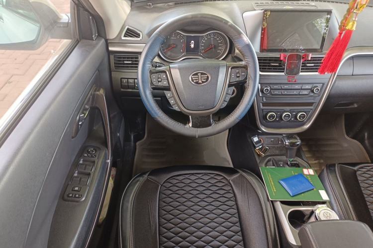 Used Bestune X80 2017 1.8T Automatic Luxury Model Steering Wheel