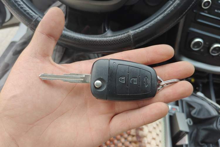 Used Bestune X80 2017 2.0L Manual Luxury Edition Vehicle Key
