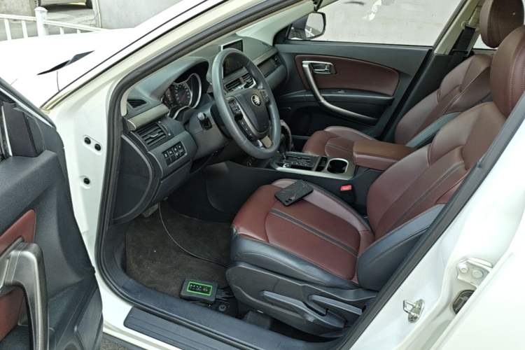 Used Bestune X80 2018 2.0L Automatic 20th Anniversary Edition Driver Seat