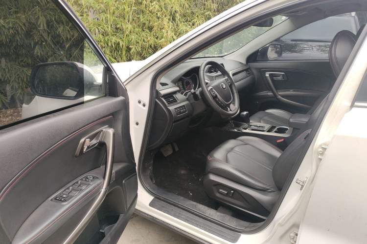 Used Bestune X80 2018 Live Edition 1.8T Automatic Luxury Model Driver Seat