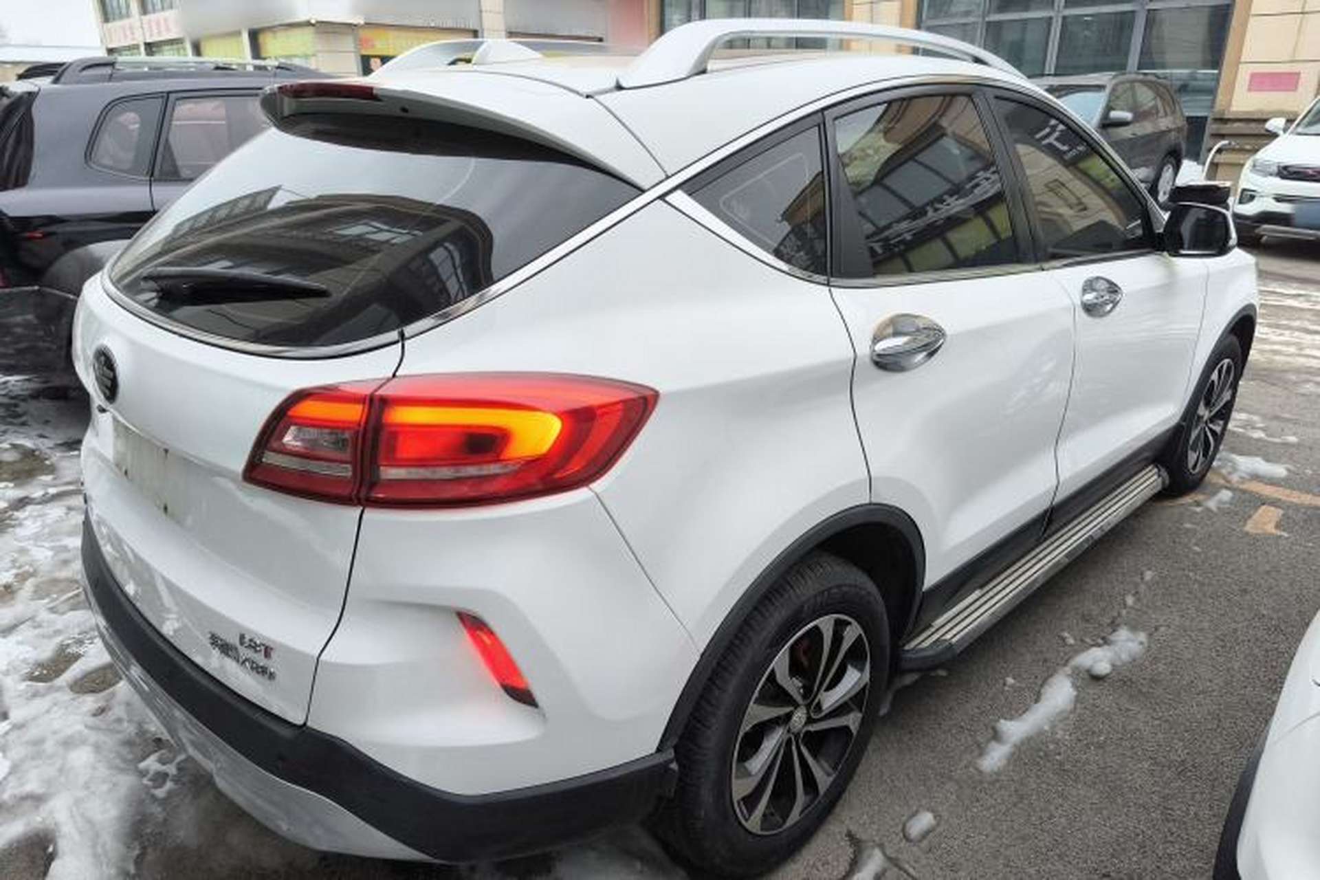 Used Bestune X80 2018 Live Edition 1.8T Automatic Luxury Model Exterior 5