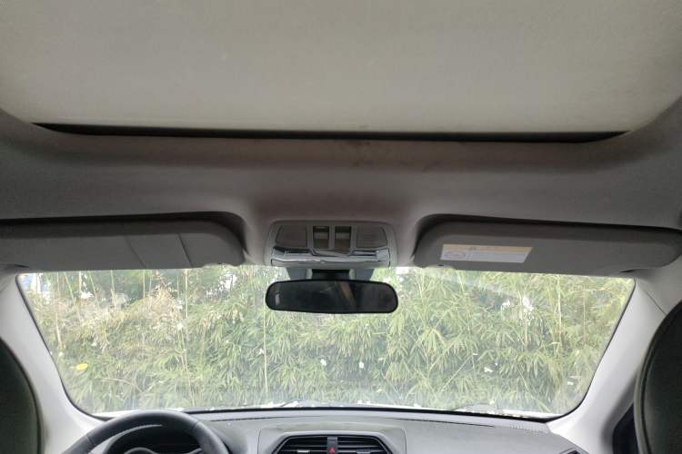 Used Bestune X80 2018 Live Edition 1.8T Automatic Luxury Model Headliner