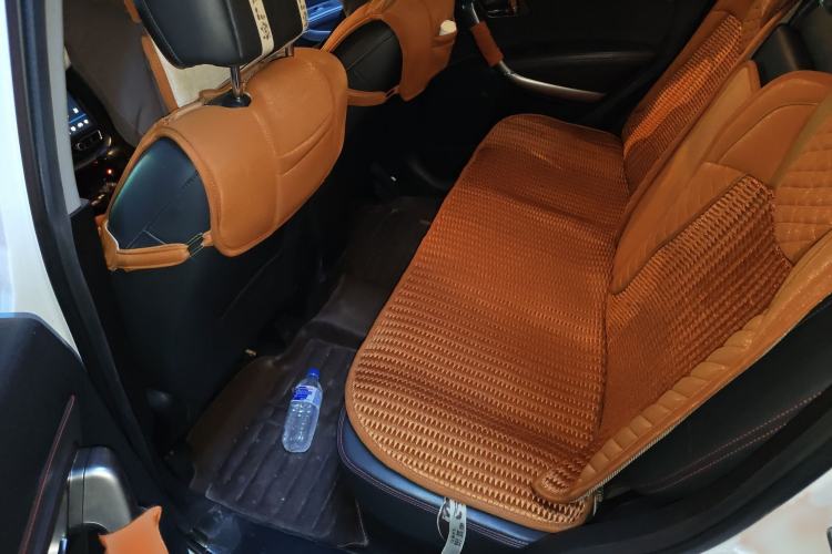 Used Bestune X80 2018 Live Edition 1.8T Automatic Luxury Model Interior 4