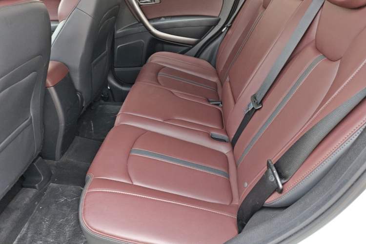Used Bestune X80 2018 2.0L Automatic 20th Anniversary Edition Left Rear Seat