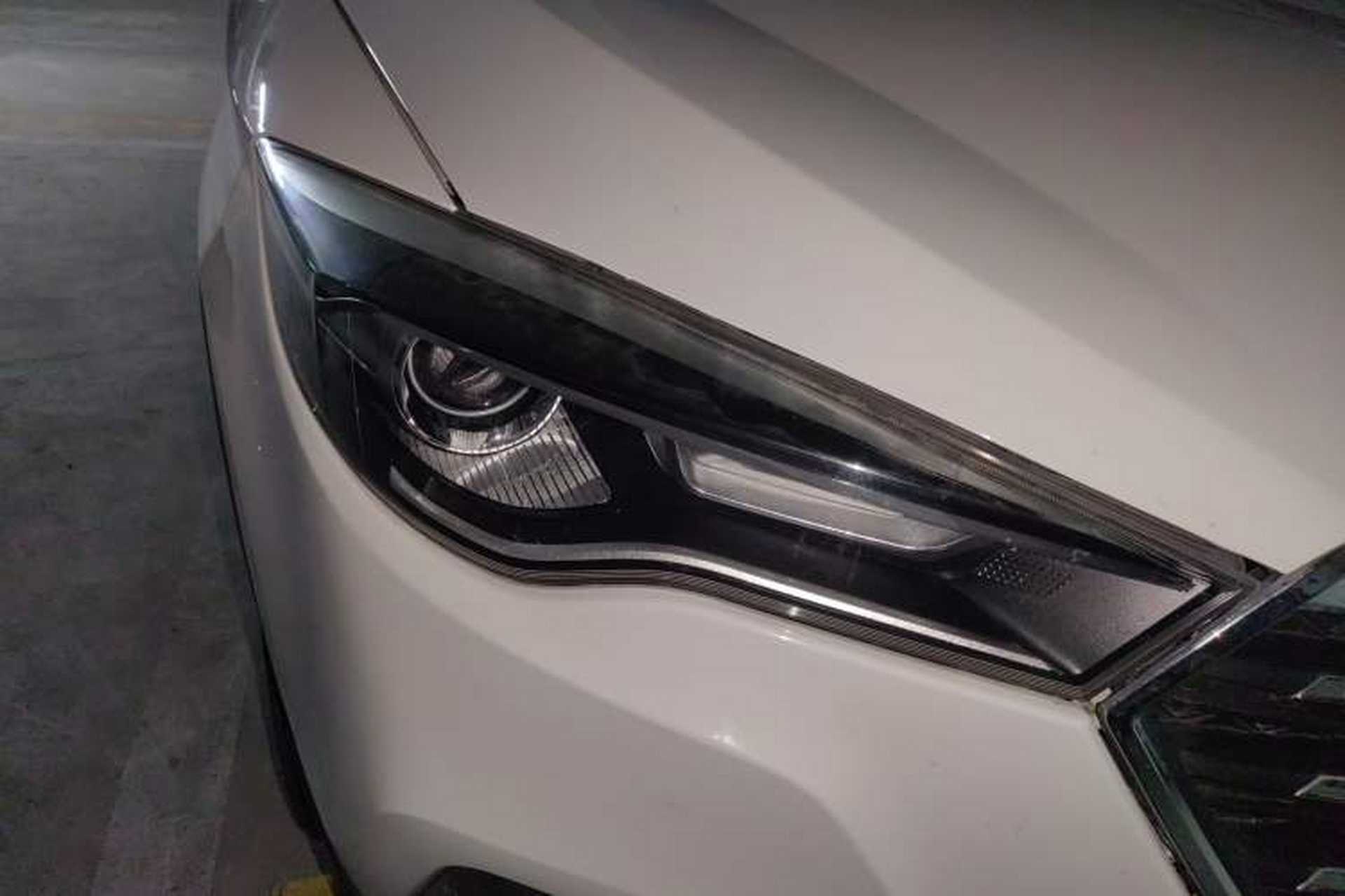 Used Bestune X80 2018 Live Edition 1.8T Automatic Luxury Model Right Front Headlight