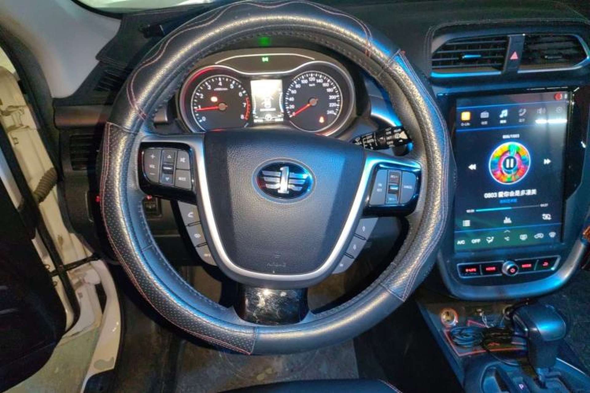 Used Bestune X80 2018 Live Edition 1.8T Automatic Luxury Model Steering Wheel