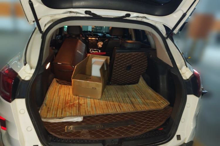 Used Bestune X80 2018 Live Edition 2.0L Automatic Comfort Model Trunk