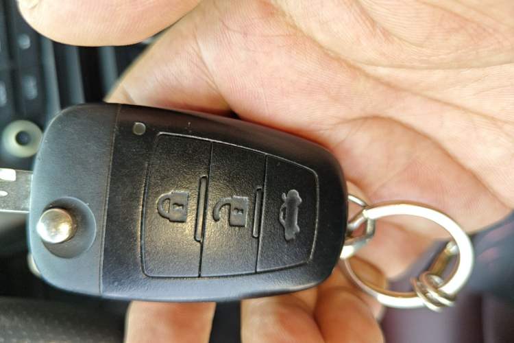 Used Bestune X80 2018 2.0L Automatic 20th Anniversary Edition Vehicle Key