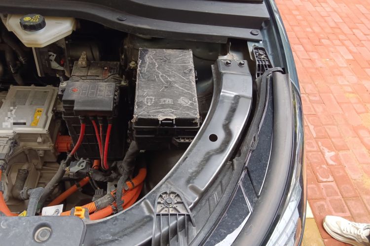 Used Bestune Yueyi 03 2025 565km Premium Edition Engine Bay Left