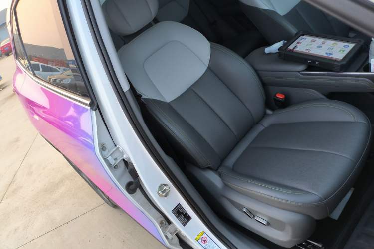 Used Bestune Yueyi 03 2025 565km Premium Edition Right Front Seat