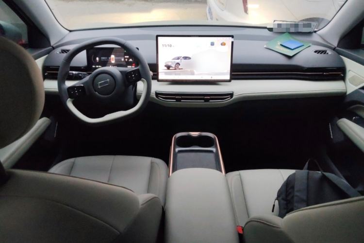 Used Bestune Yueyi 03 2025 565km Enjoy Edition Center Console