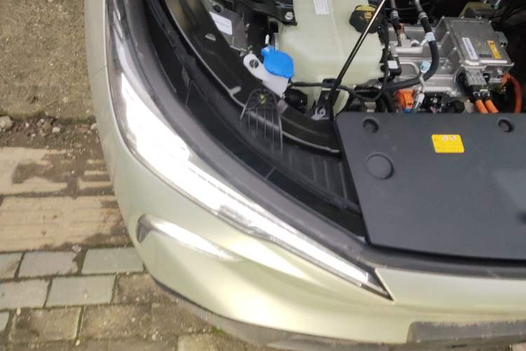 Used Bestune Yueyi 03 2025 565km Enjoy Edition Right Front Headlight