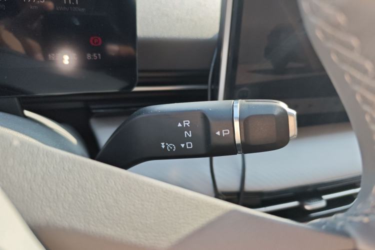 Used Bestune Yueyi 03 2025 565km Comfort Edition Gear Lever