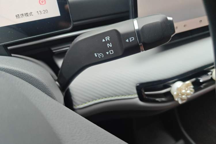 Used Bestune Yueyi 03 2025 565km Enjoy Edition Gear Lever