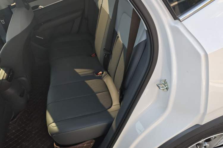 Used Bestune Yueyi 03 2025 565km Comfort Edition Interior 4