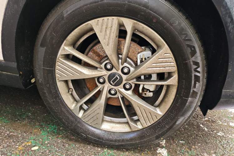 Used Bestune Yueyi 03 2025 565km Enjoy Edition Right Front Wheel Hub