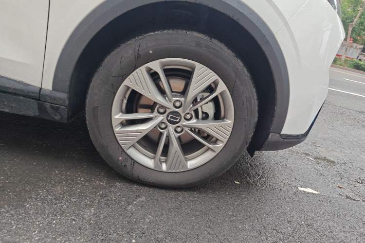 Used Bestune Yueyi 03 2025 565km Enjoy Edition Right Front Wheel Hub