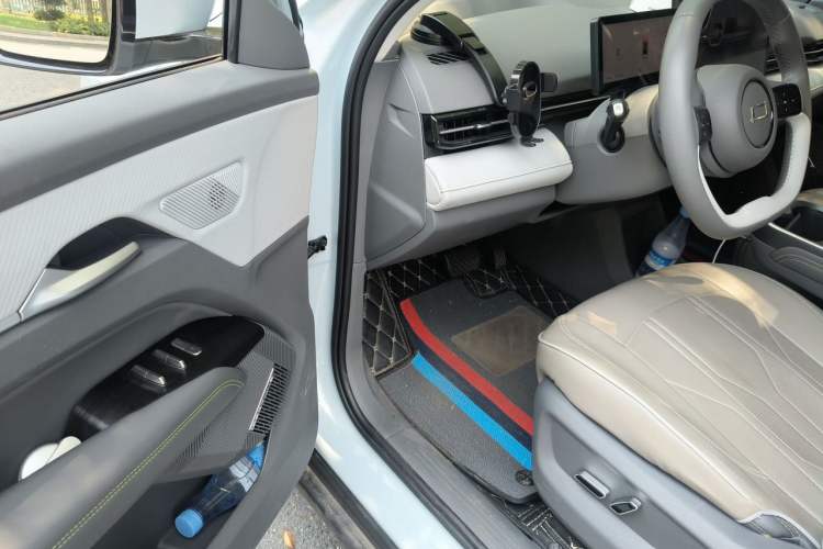 Used Bestune Yueyi 03 2025 565km Enjoyment Edition Driver Seat