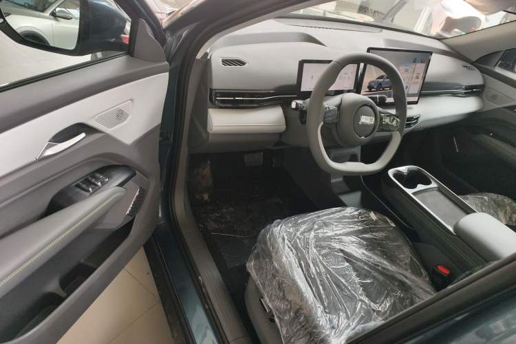 Used Bestune Yueyi 03 2025 565km Enjoy Edition Driver Seat
