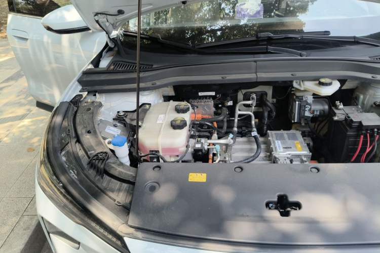 Used Bestune Yueyi 03 2025 565km Enjoyment Edition Engine Bay Right