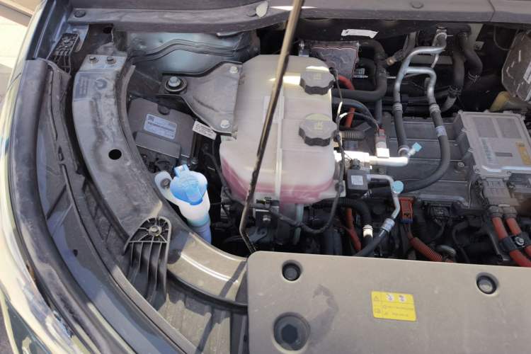 Used Bestune Yueyi 03 2025 445km Quality Selection Edition Engine Bay Right