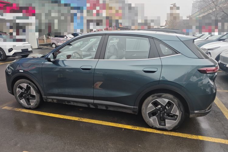 Used Bestune Yueyi 03 2025 565km Premium Edition Exterior 3