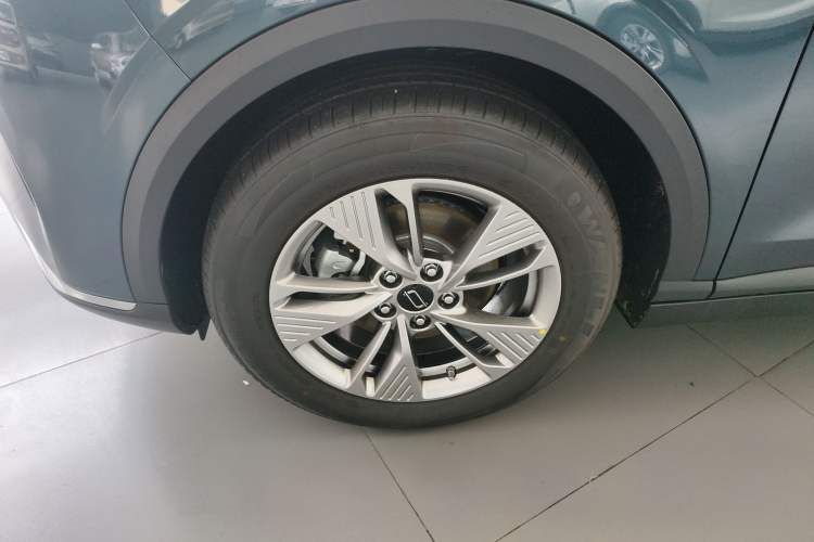 Used Bestune Yueyi 03 2025 565km Enjoy Edition Exterior 4