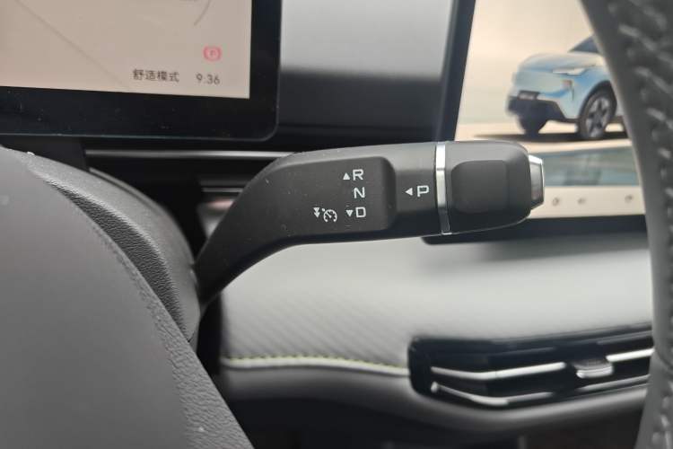 Used Bestune Yueyi 03 2025 565km Premium Edition Gear Lever
