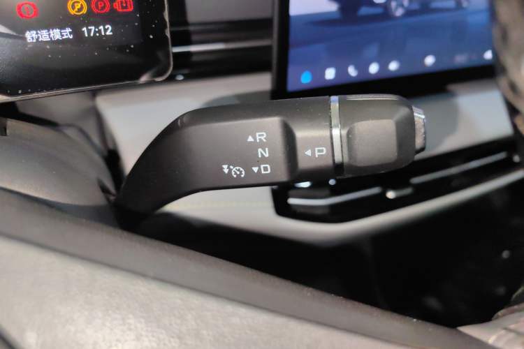 Used Bestune Yueyi 03 2025 565km Enjoy Edition Gear Lever