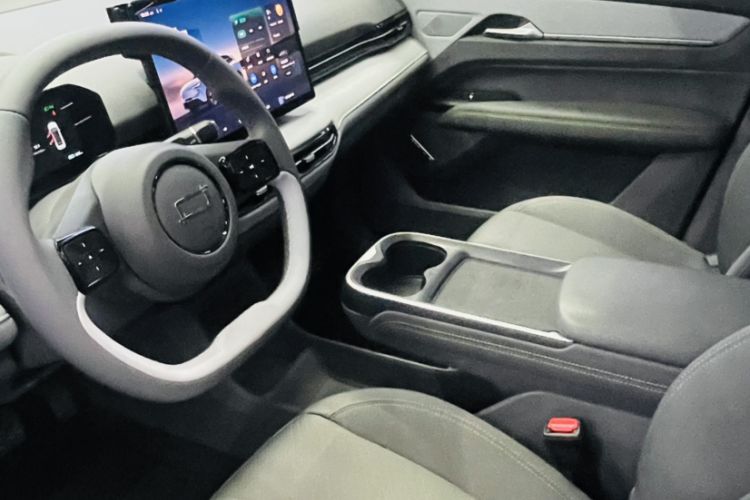 Used Bestune Yueyi 03 2025 565km Enjoyment Edition Interior 1
