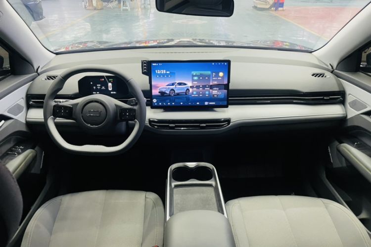 Used Bestune Yueyi 03 2025 565km Enjoyment Edition Interior 2