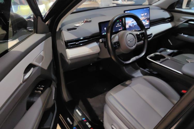 Used Bestune Yueyi 03 2025 565km Enjoy Edition Interior 3
