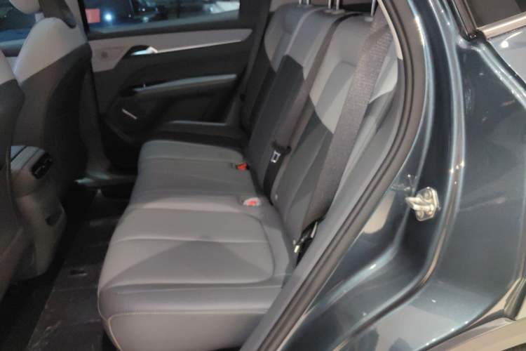 Used Bestune Yueyi 03 2025 565km Enjoy Edition Interior 4