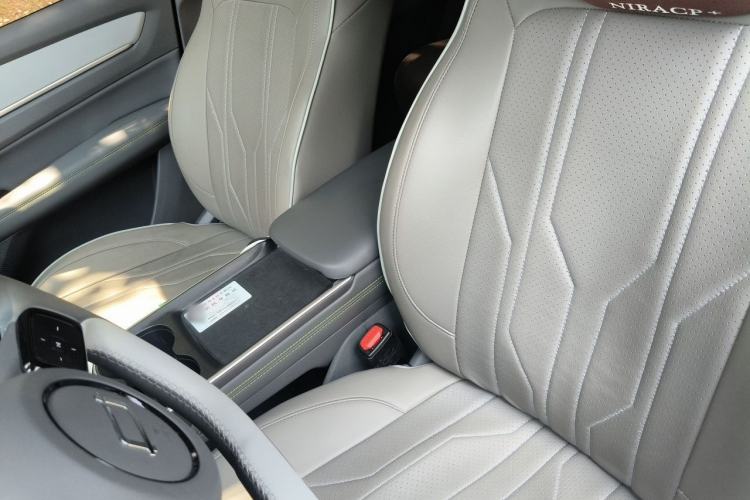 Used Bestune Yueyi 03 2025 565km Enjoyment Edition Left Front Seat