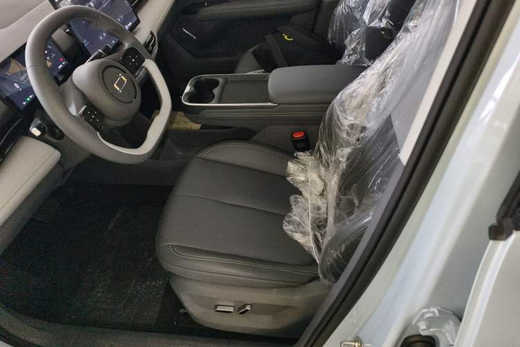 Used Bestune Yueyi 03 2025 445km Joyful Edition Left Front Seat
