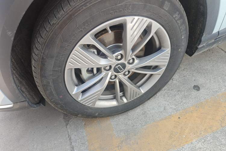 Used Bestune Yueyi 03 2025 565km Enjoy Edition Left Front Wheel Hub