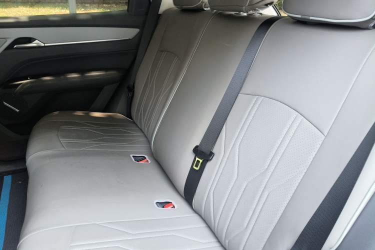 Used Bestune Yueyi 03 2025 565km Enjoyment Edition Left Rear Seat